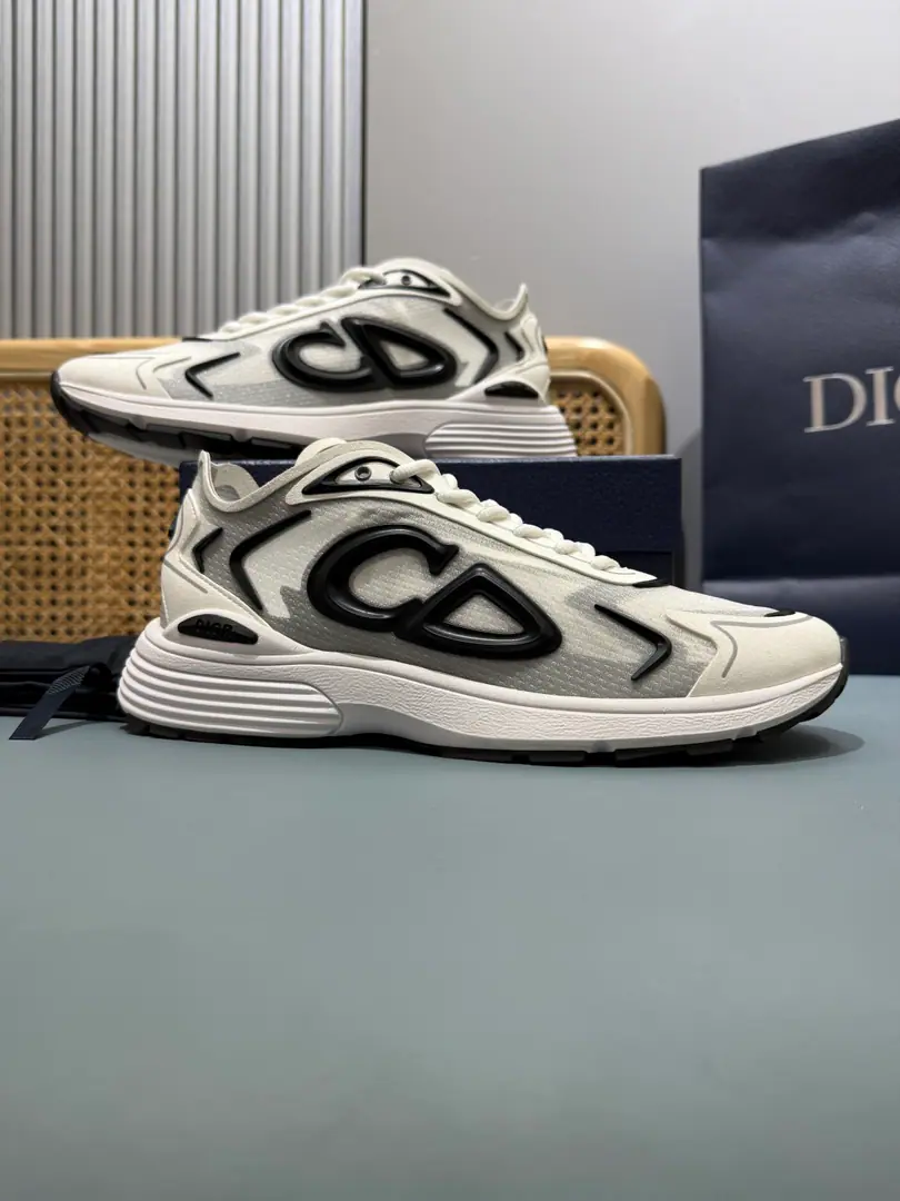 Top Men👨🏻Plant price, This one. B30 Countdown The sneakers are... DDon't make a classic new one., Fashion and sport.. The redesigned formula is carefully designed using materials such as Navy blue-feather., I'm not sure. CD30 Mark Up, I'm not sure I'm going to be able to tell you how beautiful I am.. The tongue and the back of the shoe are in silver. D B30 and CD30 Mark. The light texture of the rubber outside highlights a lot of classic details., Internal ballistic design, To build the desired comfort.. It's a mix of leisure singles., Make a fine shape.. Help with the face material.: Texture, Cow-cutter. Except decorations and decoration lines Side and back side CD30 Mark ♪ Shoe tongues on the D B30 Mark Internal ballistic belt design, Steady match. White lightly texture rubber external matching Dior Signs and black edges The bottom of the pairs of shoes is scalded with Dio, CD30 and B30 Mark Size: 39-47 (47I'll make sure I don't change it.)