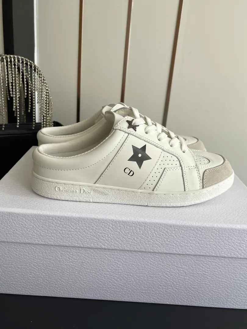 🏧𝐃𝐢𝐨𝐫Top Version Newly-new half-shoeed, half-shoes., A lot of stars., The super-loan of the red., ♪ The two sides of the wall ♪ CD The sign shows how simple the atmosphere is.. The prototype is a model., The details are welcome. Original import of cattle skin+Counter-featur. It's a nice airnet.+Bull-skin. The original thick shoe bottom is so light and soft. Size:35-41 [40.41Make a reservation.]