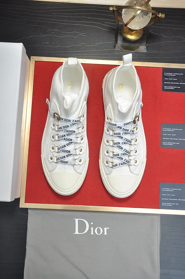 Get out of the factory. 【Dio.】Walk ‘n’DiorA couple of embroidery cotton.👩‍❤️‍👨Leisure shoes., Use quality, White rubber bottom., Pure cotton embroidery on the shoe., Show your personality., Use of shoe tongues and shoelacesChristian DiorMark Decoration. Water, in the sheep's skin., Skins and feet.. Couple money.（Female35-40Code）（Men38-44Code）