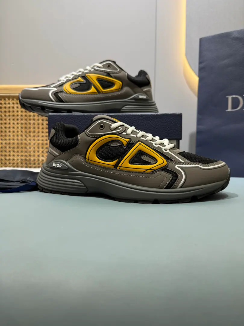 Top Men👨🏻Plant price, This one. B30 Countdown The sneakers are... DDon't make a classic new one., Fashion and sport.. The redesigned formula is carefully designed using materials such as Navy blue-feather., I'm not sure. CD30 Mark Up, I'm not sure I'm going to be able to tell you how beautiful I am.. The tongue and the back of the shoe are in silver. D B30 and CD30 Mark. The light texture of the rubber outside highlights a lot of classic details., Internal ballistic design, To build the desired comfort.. It's a mix of leisure singles., Make a fine shape.. Help with the face material.: Texture, Cow-cutter. Except decorations and decoration lines Side and back side CD30 Mark ♪ Shoe tongues on the D B30 Mark Internal ballistic belt design, Steady match. White lightly texture rubber external matching Dior Signs and black edges The bottom of the pairs of shoes is scalded with Dio, CD30 and B30 Mark Size: 39-47 (47I'll make sure I don't change it.)