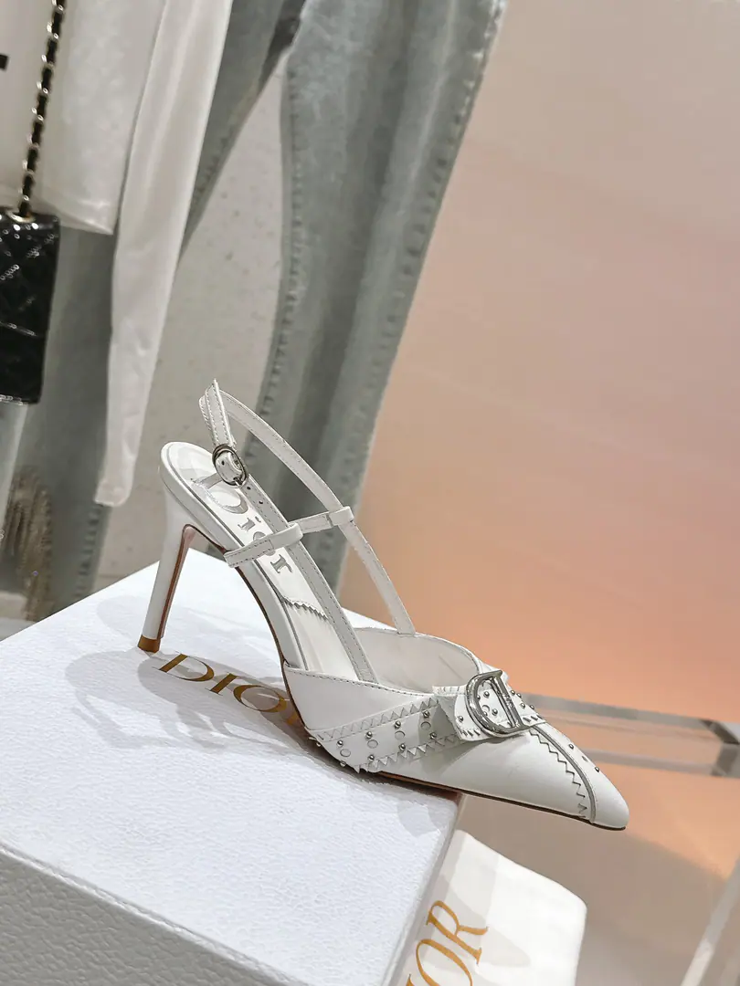 🏧𝐃𝐈𝐎𝐑Shopping level New sharpest Muller girl's shoes. The star is the same.CDLetterlogoHigh-heel scaffolding, empty sandals. Market highend version！ Material: I'm a sheep-skinner. Watered sheep's skins. Italy🇮🇹The original is a very big one. He's tall.: 9cm size: 35-39 [40.41.42Custom]