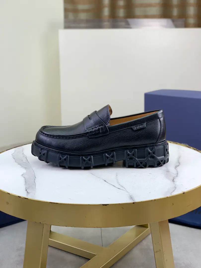 Plant prices Original MonoQuality, Top Version🔱 DIOR——Dio. Men's business shoes., Top cow..1:1Delivery⬆️Extremity and honor.👞All import original branded fabrics, Just to make a more comfortable dress experience., Shoe.: The original is a very good one.➕The top import is all over the cow., The original was light and comfortable and the bottom of the bubble.✔️Codes: 39-44（38.45It's a deal.）