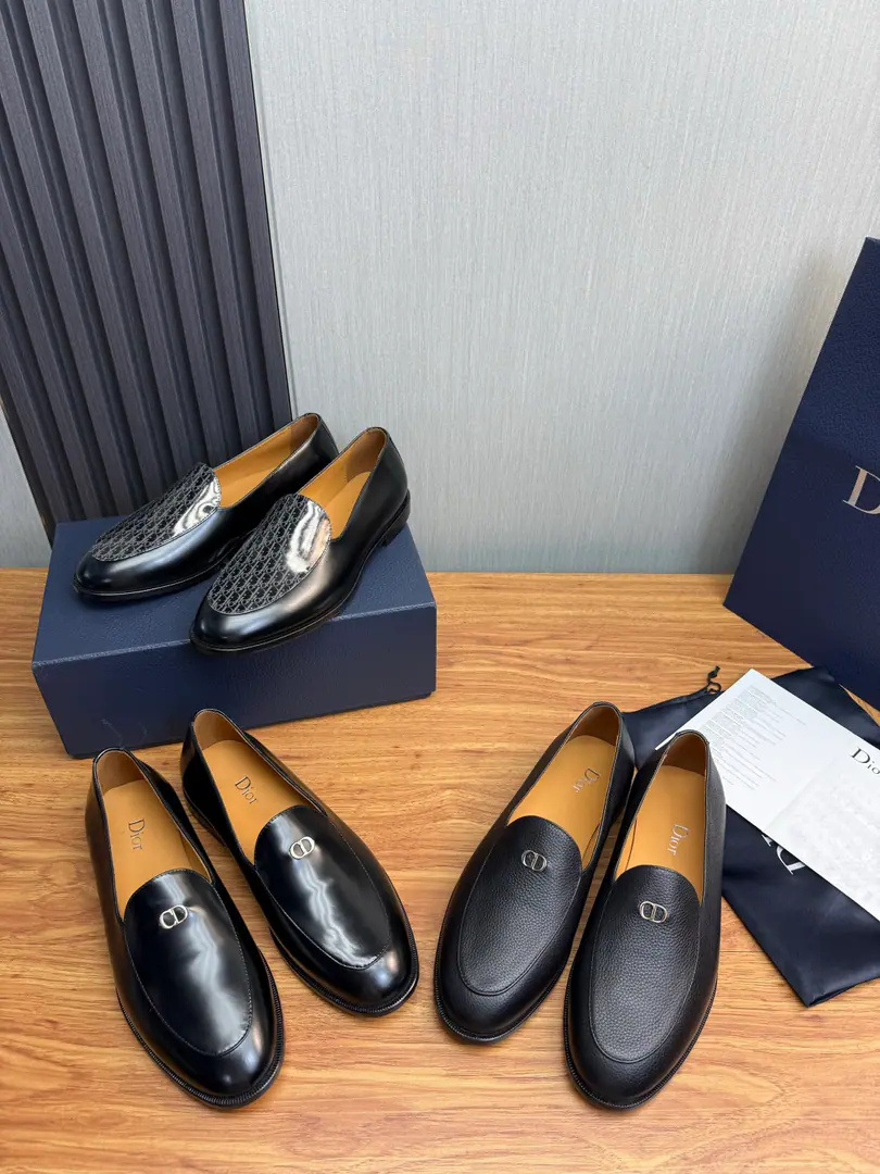 Plant The original one., That's a big one.🔱 ＤＩＯＲ.Dio..Men's business shoes., Top cow..1:1Delivery⬆️Extremity and honor.👞All import original branded fabrics, Just to make a more comfortable dress experience., Shoe.: The original import is a piece of gravy., Bullskins.➕The top import is all over the cow., The original is really a big one.-45（38.45No re-election.）