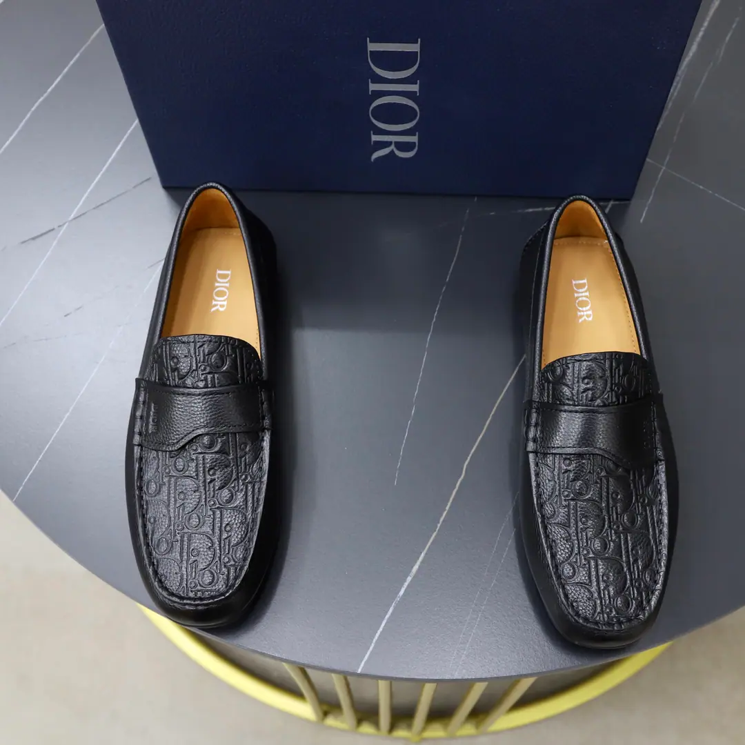 Get out of the factory. Dior Top-level craft Dio. Synchronize cabinets Original plant configuration, Italian imports of original cow-coloured flour, I'll be comfortable importing watered cattle., Shoes under the sole.: The original factory is super comfortable with the original base., The original factory and the single. High Quality, You can come in and out of the counter., Welcome to the CounterSync., Codes 39-44（Sold 38 45 ）