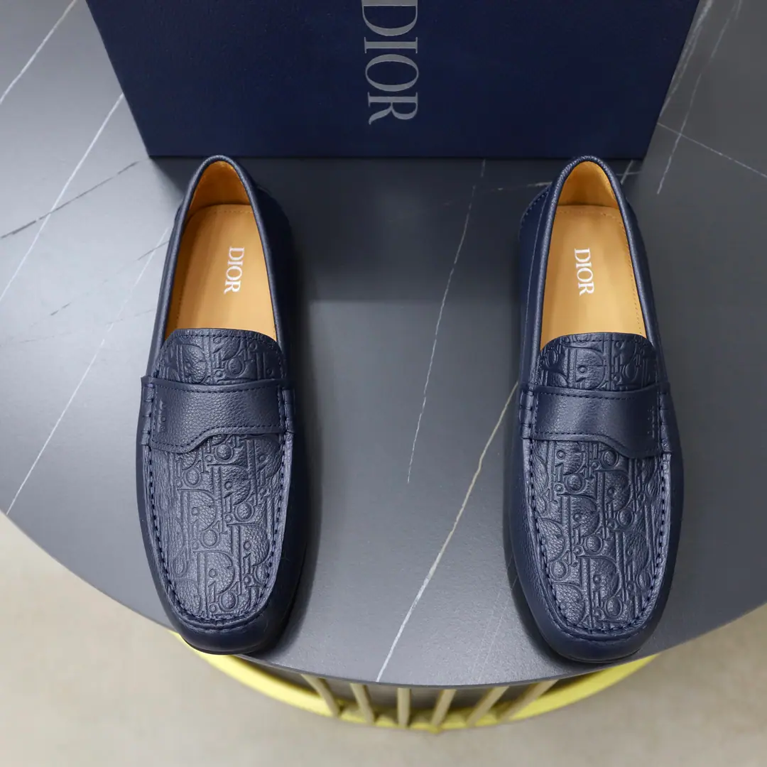 Get out of the factory. Dior Top-level craft Dio. Synchronize cabinets Original plant configuration, Italian imports of original cow-coloured flour, I'll be comfortable importing watered cattle., Shoes under the sole.: The original factory is super comfortable with the original base., The original factory and the single. High Quality, You can come in and out of the counter., Welcome to the CounterSync., Codes 39-44（Sold 38 45 ）