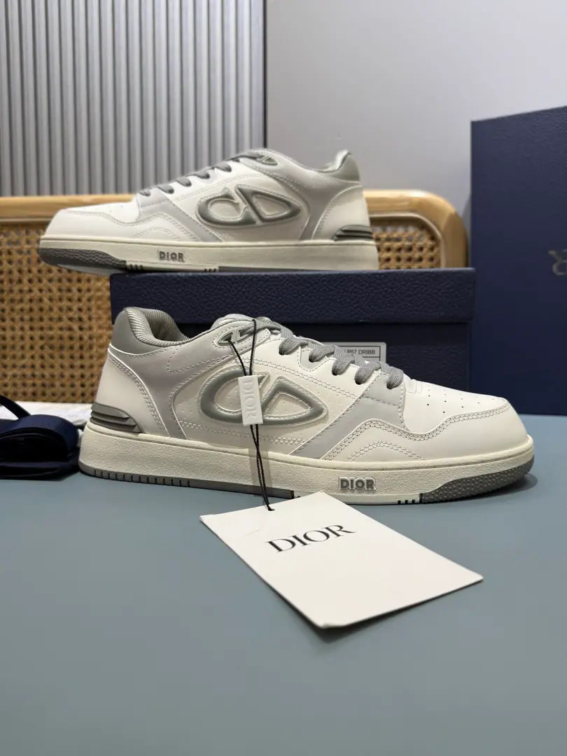 Men👨🏻, Top-level requisition versionDio*✖️kawsJoint contributions Restricted versionB57Jay Chow's same guy.Dribble Low gang sneakers. Precision of originalCP！Infinite approach., Crafts and crafts. The people must be given a pair of hands.🐾 #diorThe Euro-style.NMultired cards, Low-saturated color is a lot of fun. It's hard to be unloved by a simple wind.💓💓 Fabulous original customize top-level head-heading skin, Sidesark DIO* AND KAWS Mark Up, Redone the brand symbol with a colored snake.. The fashion is just full.！♪ And quality and beauty and beauty！Original custom striped airnet sheet, DoubleTPUOriginal Bottom, Super-fine shoe bottom puncture(The details must be a huge fan of it.) The original uniform shoes have chips on their right and left feet.NFCSensitivity directly into the network.. Recurse ceiling level Full package of fine airplanes. Please accept my quality.‼️ Please be careful with the market traffic.！ Codes: 39-44（Men38/45I'll make sure I don't change it.）
