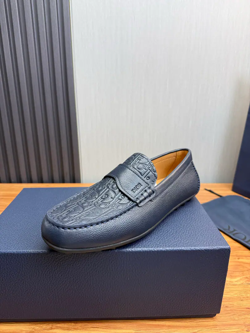 Plant ＤＩＯＲ.Dio..Classic driver's bean shoes.👟It's a good time for leisure.🔗Official Network1:1Delivery☑️Original cow skin+Imported water-tied cattle., The classic hardware buttons., Original rubber beans soybeans, 38-45（45Make a no-refund order.）