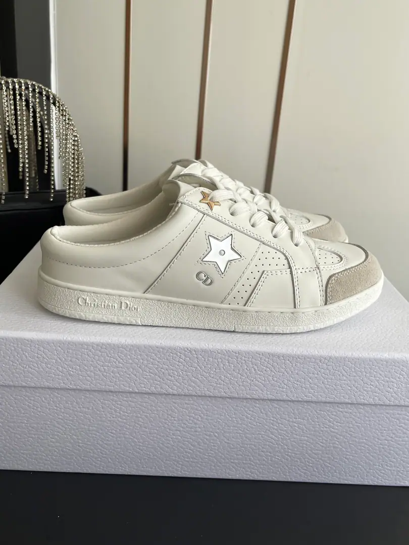 🏧𝐃𝐢𝐨𝐫Top Version Newly-new half-shoeed, half-shoes., A lot of stars., The super-loan of the red., ♪ The two sides of the wall ♪ CD The sign shows how simple the atmosphere is.. The prototype is a model., The details are welcome. Original import of cattle skin+Counter-featur. It's a nice airnet.+Bull-skin. The original thick shoe bottom is so light and soft. Size:35-41 [40.41Make a reservation.]