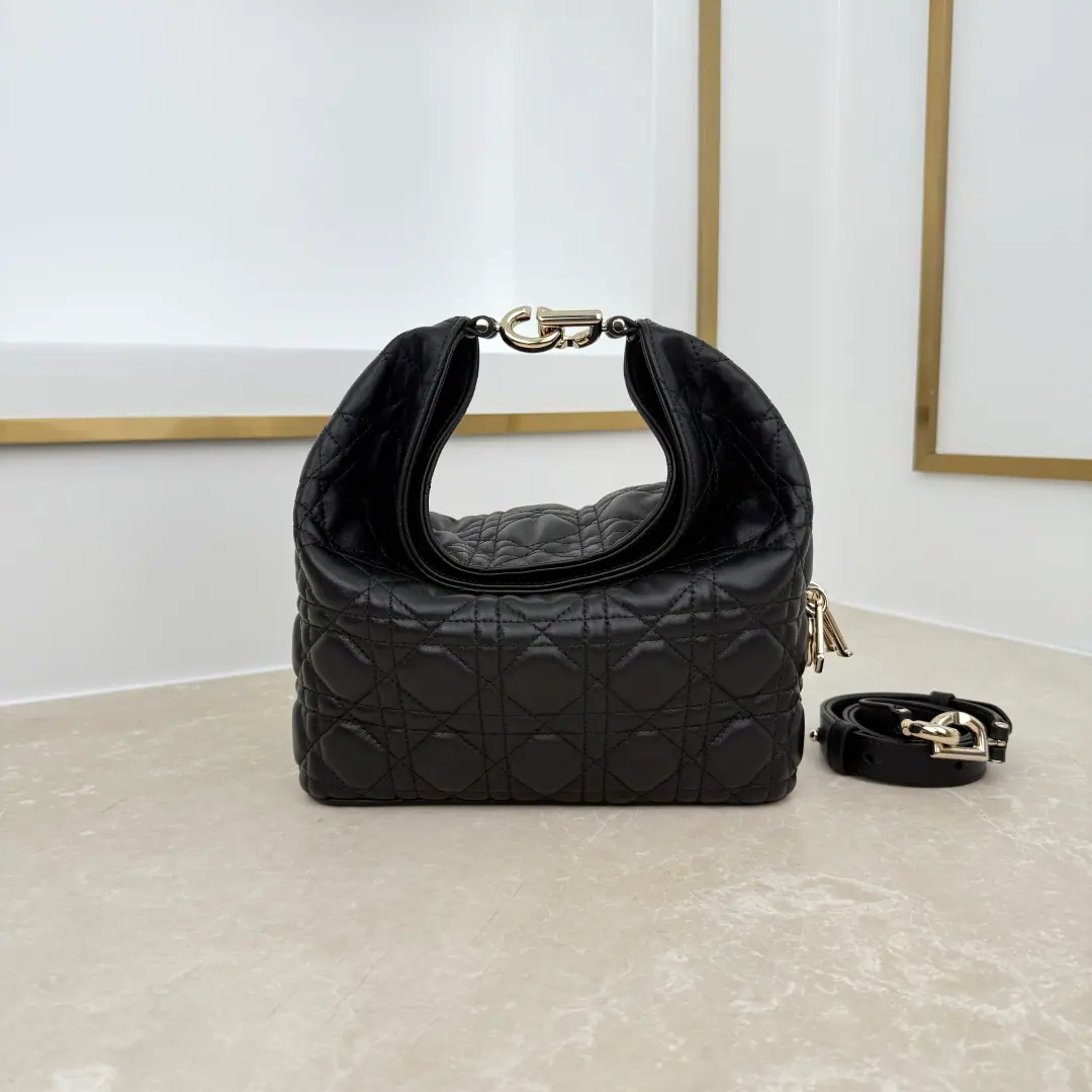 【Paragraph: 2839~ Small ~ Lamb skin. ‧ Black】 Dior Toujours hobo Handbag., A dynamic interpretation. Dior Transfer Dimensions: 22.5 * 14 * 7.5