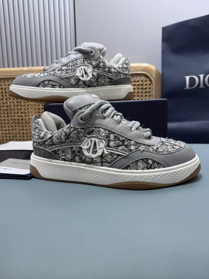 Men👨🏻Plant price, DKadio.B9S Series Bread shoes. Leisure Original purchase development for sale This is a new one. B9S The idea of skateboarding is from skateboard motion and... Dio High-stability spirit.. The Navy blue cotton gravy is a very elaborate product., Replay the classic vine-grain pattern., Show the details of the cow leather, To Dio ♪ The great art of the world ♪. Shoe-tongue and technical-food socks, To build the ideal comfort of wearing a dress experience.. Classic details can be found at the design point, Like heel and tongue. Dio Mark, The frame of the vignette., And the inspiration comes from... Dio Side rubber for marking Dio Charm Mark. Match with a gradient effect. Oblique The rubber soles of the stamp are more sophisticated., It can add high-temperature gas to the various models. Send a cabinet for fine packaging Fabulous.: Original customized head-level cattle skin+Where's the flowers? Uchi.: Customize the air inside. Otsumi!: Original Open Model Slide-InTPUMaterial Bottom: 3.5CM Size: Men38-46（38.46Make a no-refund order.）