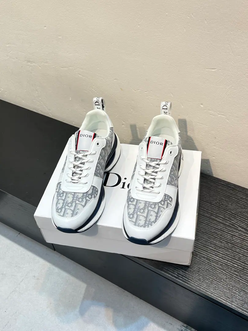 Dio*——Original MonoQuality （Dio.）The latest sneakers.🎁Leisure fashion shoes.👟Explosive.💥A simple atmosphere of the layout Tsiao Man is a man of choice.A unique official network of new branding elements👑Original Decoration, Importing cattle and skins with classics., It's a nice suit., ✅BubblesTPUI'm gonna put up a lot of ground., It's cozy and light.. Size: 38-44（45Custom）