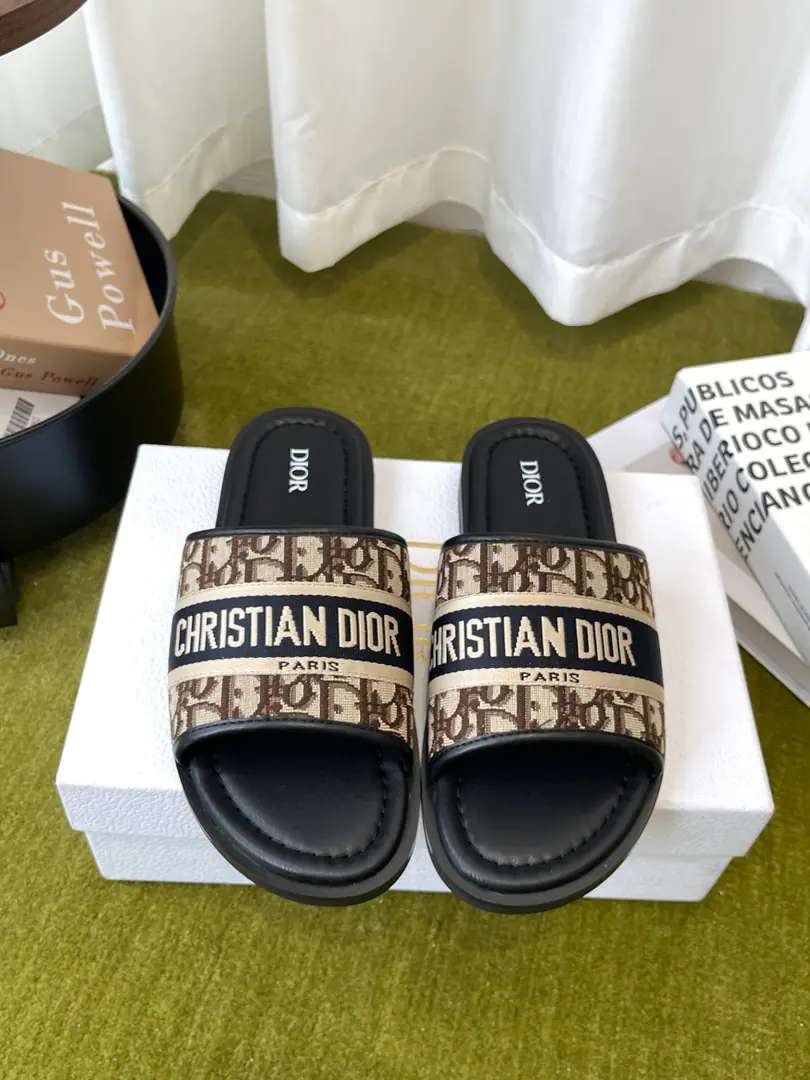 MenDior Dio. 26ssSpring and summer. Weaver design DIOR ALIASShoes. Beach sandals.⚠️Original version 1-to-1 development Make sure it's exactly the same as the original.⚠️ Codes: 39-45（45I'll make sure I don't change it.)