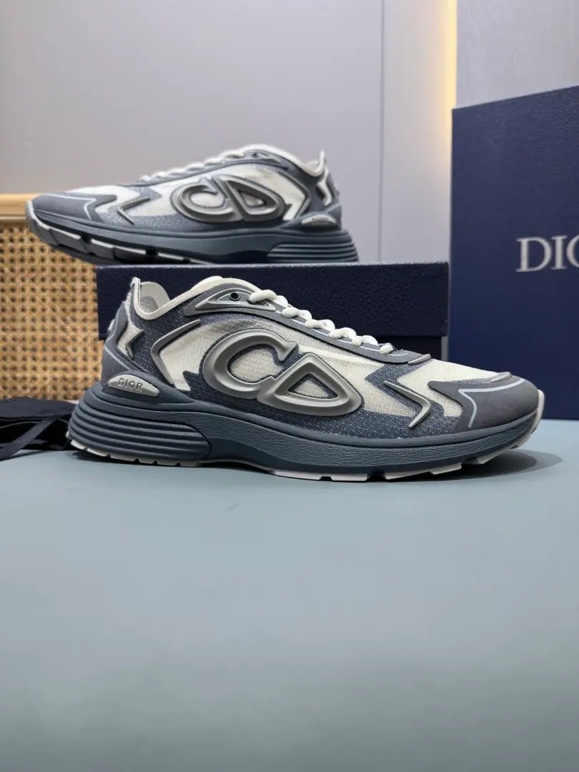Top Men👨🏻Plant price, This one. B30 Countdown The sneakers are... DDon't make a classic new one., Fashion and sport.. The redesigned formula is carefully designed using materials such as Navy blue-feather., I'm not sure. CD30 Mark Up, I'm not sure I'm going to be able to tell you how beautiful I am.. The tongue and the back of the shoe are in silver. D B30 and CD30 Mark. The light texture of the rubber outside highlights a lot of classic details., Internal ballistic design, To build the desired comfort.. It's a mix of leisure singles., Make a fine shape.. Help with the face material.: Texture, Cow-cutter. Except decorations and decoration lines Side and back side CD30 Mark ♪ Shoe tongues on the D B30 Mark Internal ballistic belt design, Steady match. White lightly texture rubber external matching Dior Signs and black edges The bottom of the pairs of shoes is scalded with Dio, CD30 and B30 Mark Size: 39-47 (47I'll make sure I don't change it.)