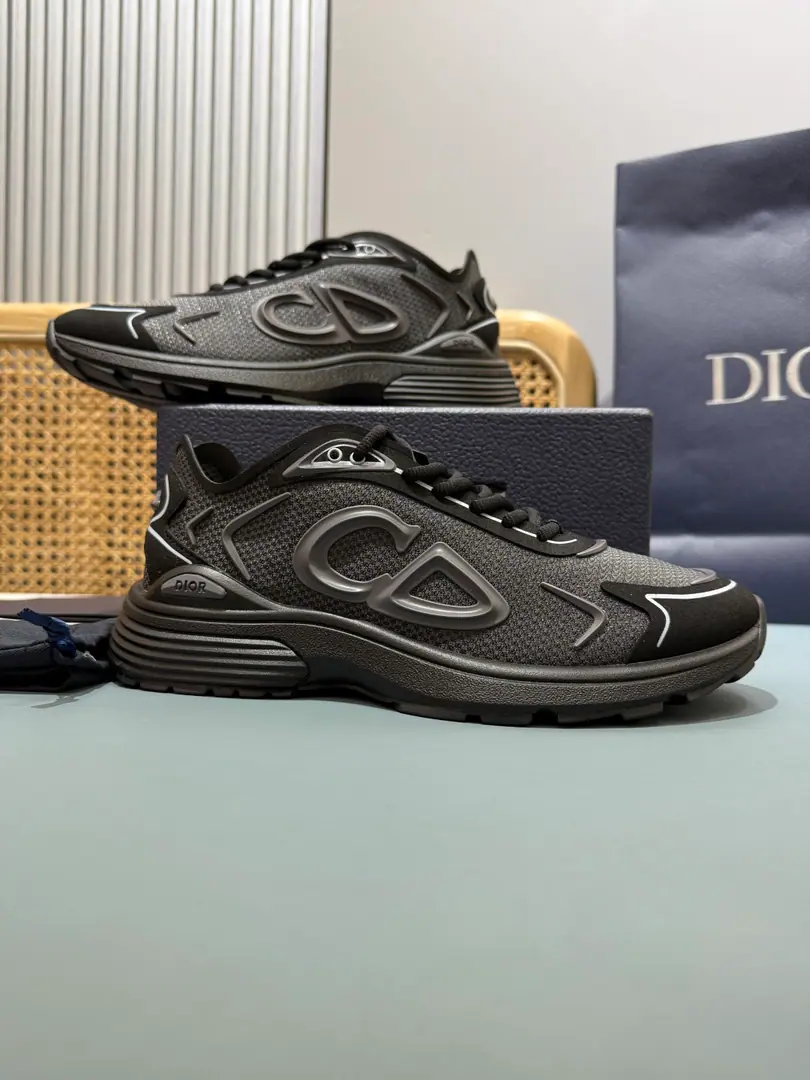 Top Men👨🏻Plant price, This one. B30 Countdown The sneakers are... DDon't make a classic new one., Fashion and sport.. The redesigned formula is carefully designed using materials such as Navy blue-feather., I'm not sure. CD30 Mark Up, I'm not sure I'm going to be able to tell you how beautiful I am.. The tongue and the back of the shoe are in silver. D B30 and CD30 Mark. The light texture of the rubber outside highlights a lot of classic details., Internal ballistic design, To build the desired comfort.. It's a mix of leisure singles., Make a fine shape.. Help with the face material.: Texture, Cow-cutter. Except decorations and decoration lines Side and back side CD30 Mark ♪ Shoe tongues on the D B30 Mark Internal ballistic belt design, Steady match. White lightly texture rubber external matching Dior Signs and black edges The bottom of the pairs of shoes is scalded with Dio, CD30 and B30 Mark Size: 39-47 (47I'll make sure I don't change it.)