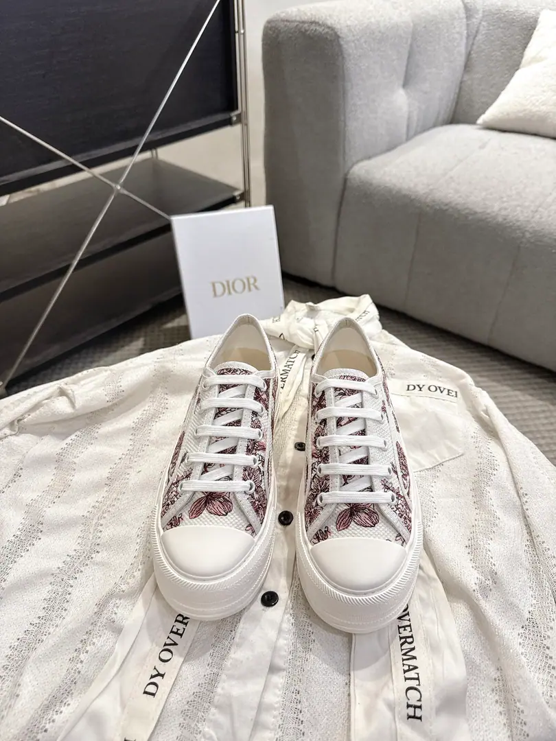 Newest Color（Thick） size: 35-41（41No, no, no, no, no.） DiorDio. ✨ 【Embroidery】〽️Series. The pattern is tied to a flat-bed leisure shoe..