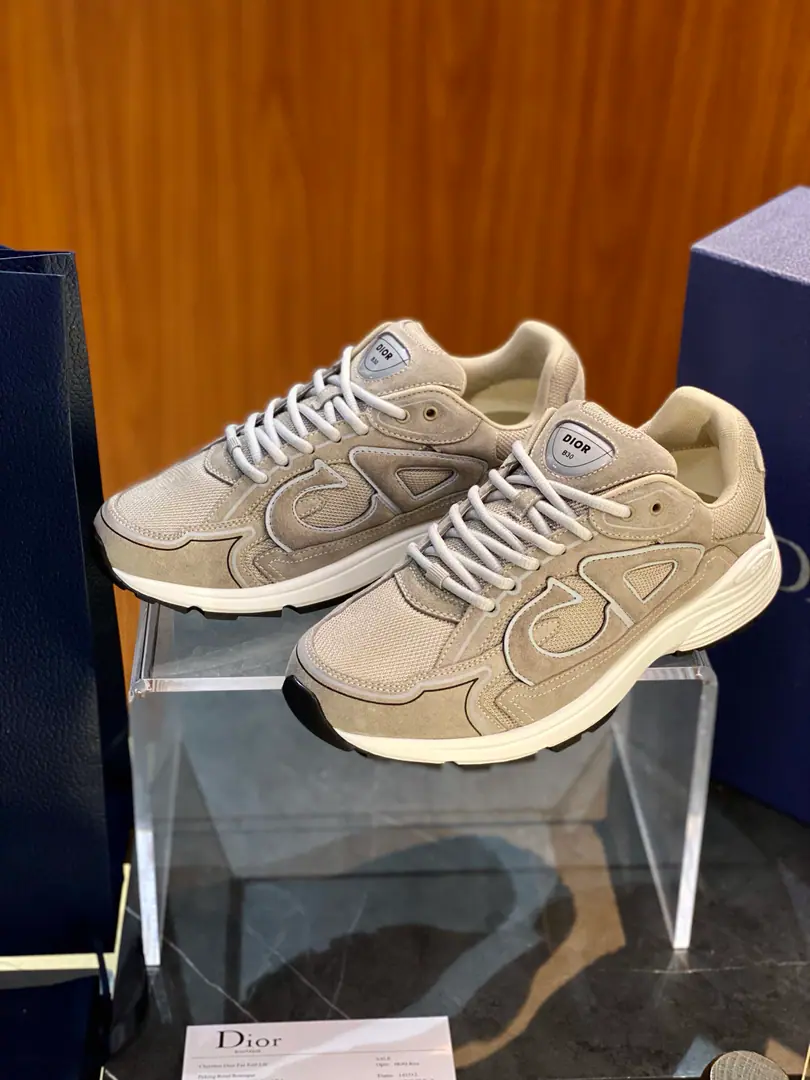 B30 Sports shoes, cattle, velvet.（Bullskins.） ♞size. 39~45(46.47Custom) This one. B30 The sneakers have become... Dior Don't make a classic new one., Fashion and sport.. The redesigned formula is carefully crafted using materials such as cow-flail., I'm not sure.CD30 Mark Up, I'm not sure I'm going to be able to tell you how beautiful I am..