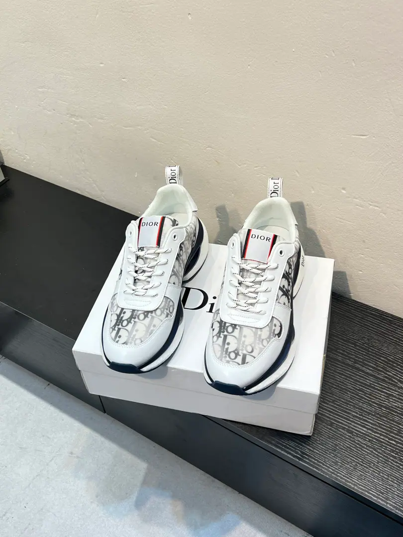 Dio*——Original MonoQuality （Dio.）The latest sneakers.🎁Leisure fashion shoes.👟Explosive.💥A simple atmosphere of the layout Tsiao Man is a man of choice.A unique official network of new branding elements👑Original Decoration, Importing cattle and skins with classics., It's a nice suit., ✅BubblesTPUI'm gonna put up a lot of ground., It's cozy and light.. Size: 38-44（45Custom）