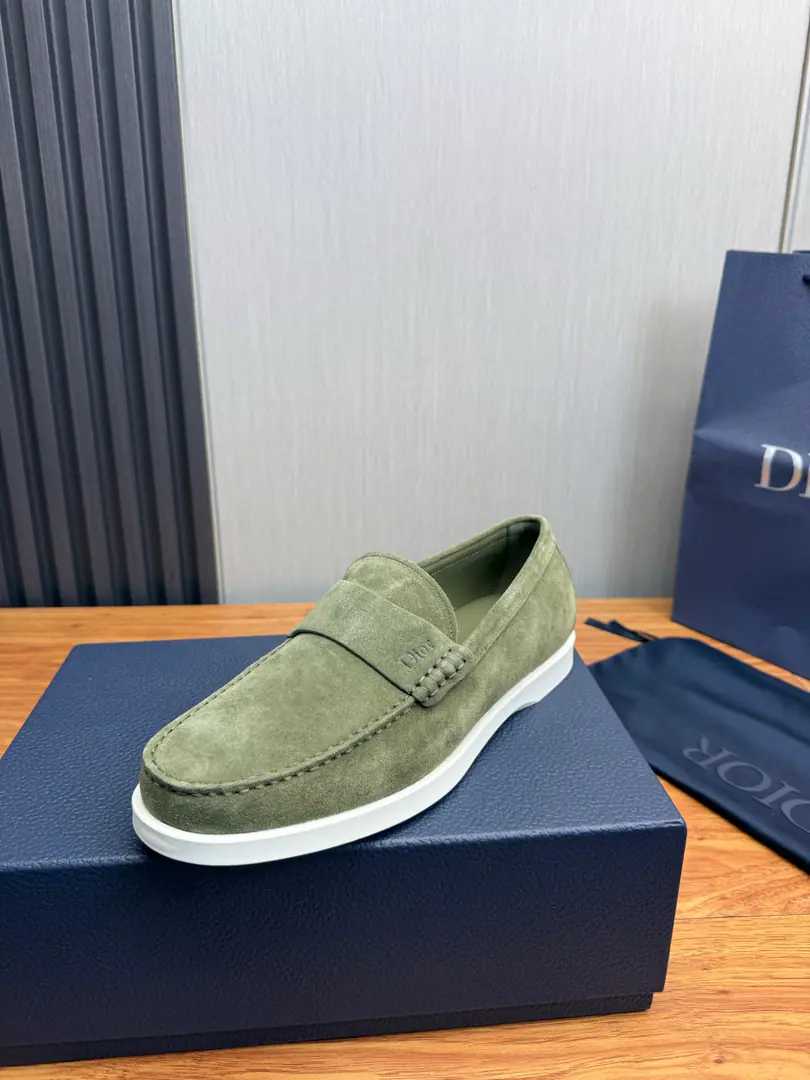 Plant 【Dior Dio. 】Men's NetworknaThe big one.🔥Imports Bullskins.+In the cow's skin..Original rubber-resistant ground. High quality delivery⬆️Codes38-44, （45Make a reservation.）