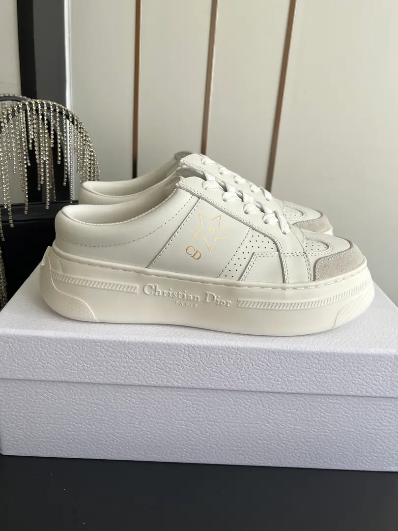 🏧𝐃𝐢𝐨𝐫Top Version Newly-new half-shoeed, half-shoes., A lot of stars., The super-loan of the red., ♪ The two sides of the wall ♪ CD The sign shows how simple the atmosphere is.. The prototype is a model., The details are welcome. Original import of cattle skin+Counter-featur. It's a nice airnet.+Bull-skin. The original thick shoe bottom is so light and soft. Size:35-41 [40.41Make a reservation.]