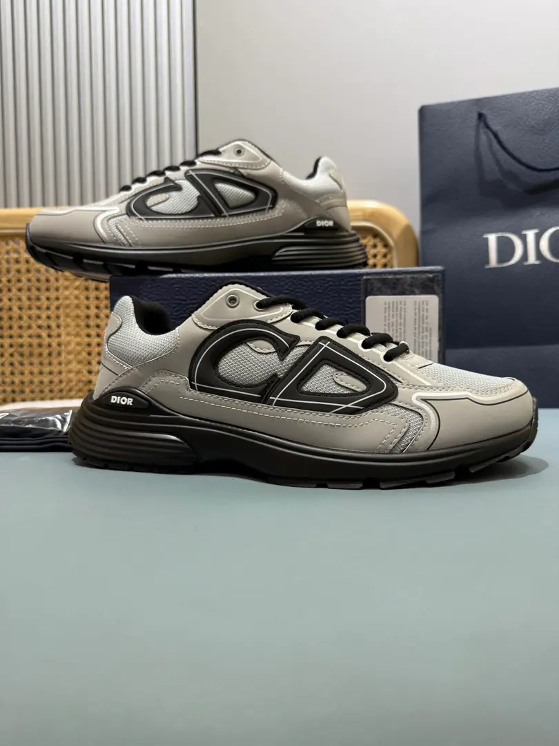 Top Couple money.👩🏻‍❤️‍👨🏻Plant price, This one. B30 Countdown The sneakers are... DDon't make a classic new one., Fashion and sport.. The redesigned formula is carefully designed using materials such as Navy blue-feather., I'm not sure. CD30 Mark Up, I'm not sure I'm going to be able to tell you how beautiful I am.. The tongue and the back of the shoe are in silver. D B30 and CD30 Mark. The light texture of the rubber outside highlights a lot of classic details., Internal ballistic design, To build the desired comfort.. It's a mix of leisure singles., Make a fine shape.. Help with the face material.: Texture, Cow-cutter. Except decorations and decoration lines Side and back side CD30 Mark ♪ Shoe tongues on the D B30 Mark Internal ballistic belt design, Steady match. White lightly texture rubber external matching Dior Signs and black edges The bottom of the pairs of shoes is scalded with Dio, CD30 and B30 Mark Size: 35-47 (47I'll make sure I don't change it.)