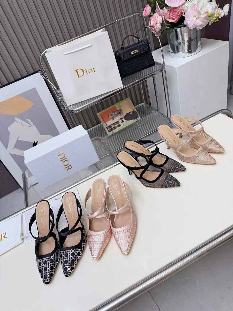 Gum./Python. 🏧𝐃𝐈𝐎𝐑Dio. The netting.&- The hot high heels. The latest scaffolding of the cabinet, sandals.. Original purchase. Specialized materials. The original one-to-one.！ Original Specimation Net veil+- The face of the drill. Top sheep's skins are in the ground. He's tall.9.5cm Size: 34-43 [40.41.42Custom]