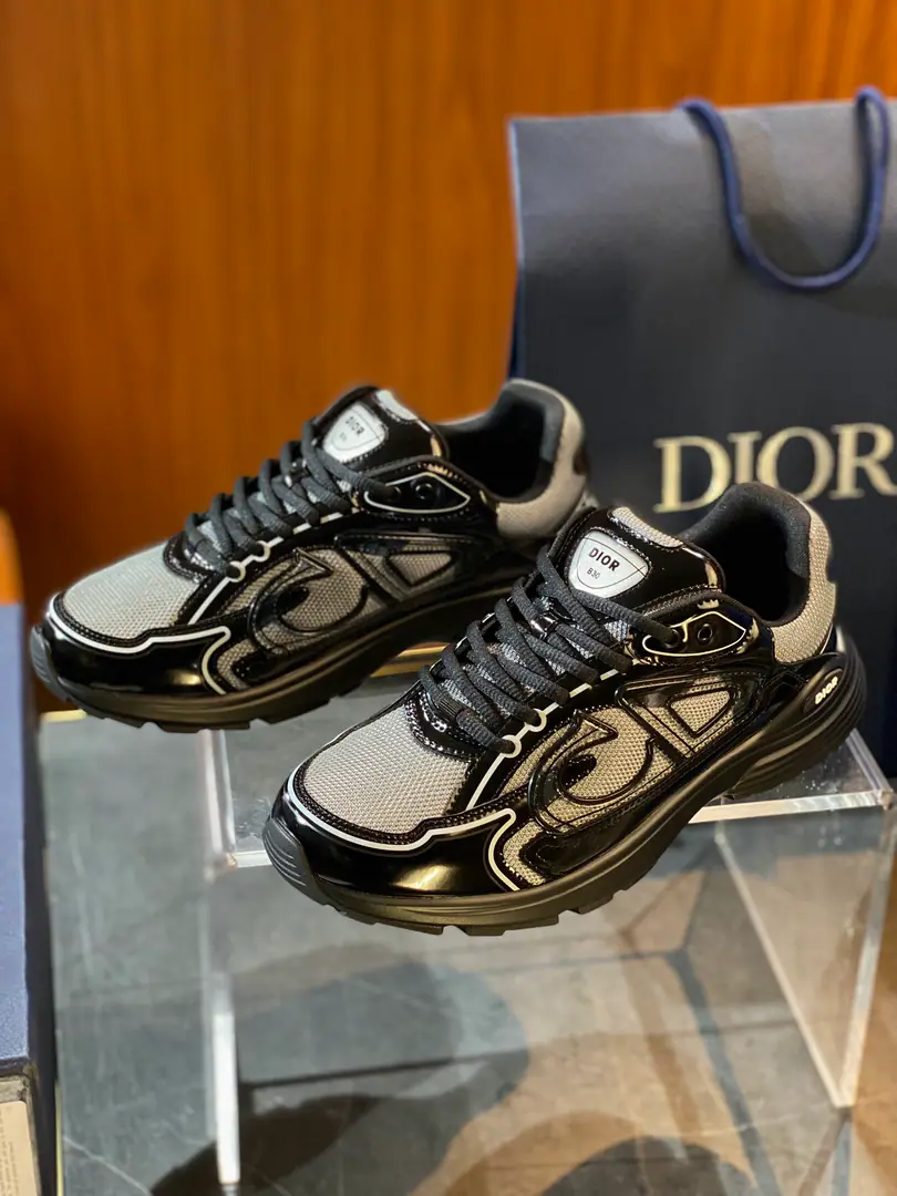 DiorNew2025Dio.B30Sports shoes ♞size. 39～46 Modern fashion shows the way of sport., Reconstructing with extraordinary technology and fine process, Yes. Dior The master single.. It's carefully prepared using light grey net eye fabrics and bright-faced technical fabrics., Compatibility with translucency with graphic style CD30Mark Up. Subject: Neteye fabric, Technical and cotton fabric: Neteye fabric, Bullskins. Sides are semi-transparent.CD30 Mark, Heelings reflect light.CD30♪ Signal shoe tongues ♪ Dior B30 Mark