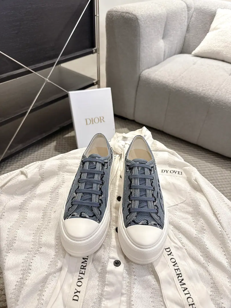 Newest Color（Thick） size: 35-41（41No, no, no, no, no.） DiorDio. ✨ 【Embroidery】〽️Series. The pattern is tied to a flat-bed leisure shoe..