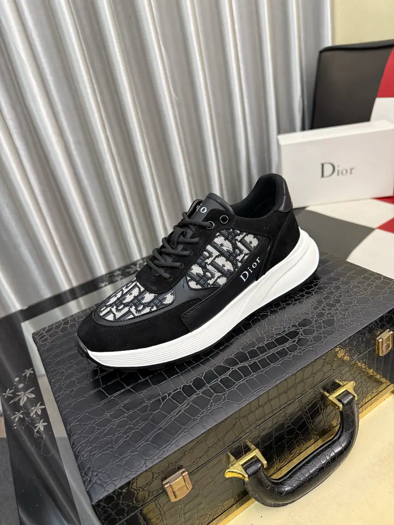 Get out of the factory.⌚️⌚️《 Dio.DIOR* 》Latest•Blasted leisure shoes., Top brand[- Snack.]Luxury～Requisitions, Top～Quality. [John.]The shoe face is to be used to match the contents with imported air-deep cow skin.➕A little pep talk, pony mat.（•）- Fine work.. Codes: 38- ️⃣Colour Optional