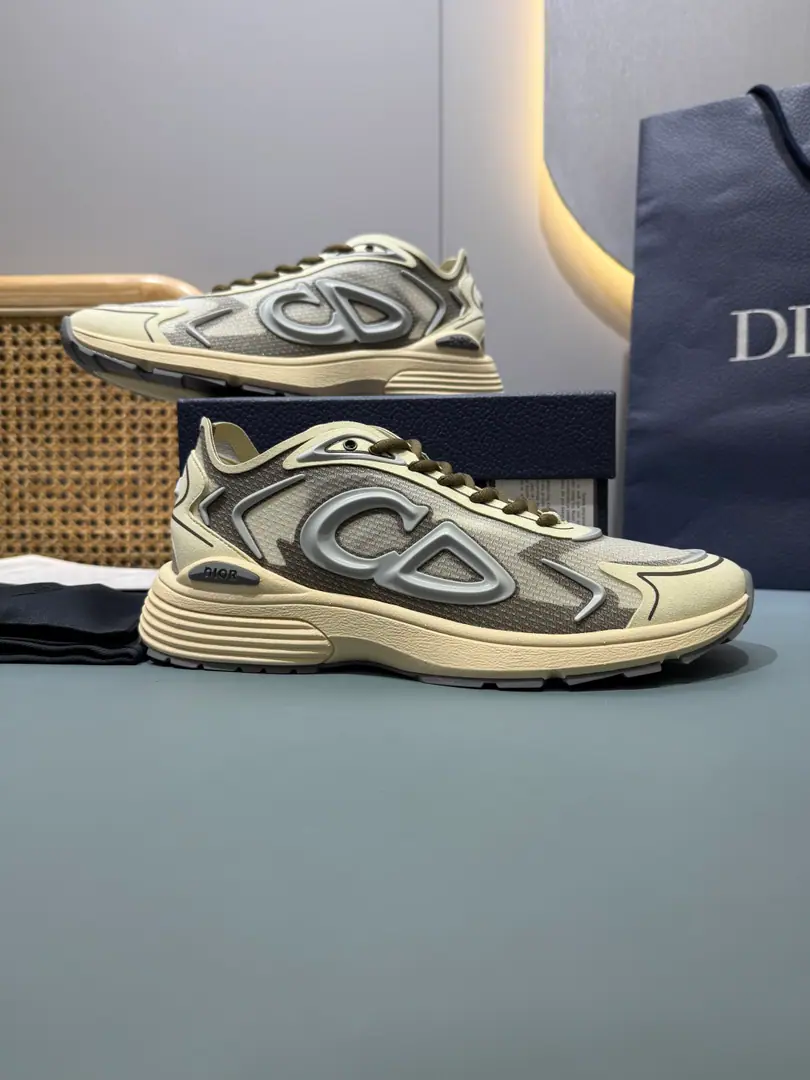 Top Men👨🏻Plant price, This one. B30 Countdown The sneakers are... DDon't make a classic new one., Fashion and sport.. The redesigned formula is carefully designed using materials such as Navy blue-feather., I'm not sure. CD30 Mark Up, I'm not sure I'm going to be able to tell you how beautiful I am.. The tongue and the back of the shoe are in silver. D B30 and CD30 Mark. The light texture of the rubber outside highlights a lot of classic details., Internal ballistic design, To build the desired comfort.. It's a mix of leisure singles., Make a fine shape.. Help with the face material.: Texture, Cow-cutter. Except decorations and decoration lines Side and back side CD30 Mark ♪ Shoe tongues on the D B30 Mark Internal ballistic belt design, Steady match. White lightly texture rubber external matching Dior Signs and black edges The bottom of the pairs of shoes is scalded with Dio, CD30 and B30 Mark Size: 39-47 (47I'll make sure I don't change it.)
