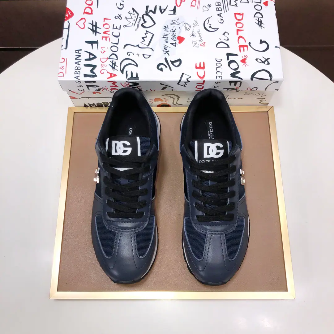 Get out of the factory. 【D&G】High-end quality Trade marks: DG「Dugaban.*」Low gang sneakers. Commodity materials: Shoe-side imports^_^Bullskins. In the cotton silk., Original Base Positive code number: 38-45（45Do it.)