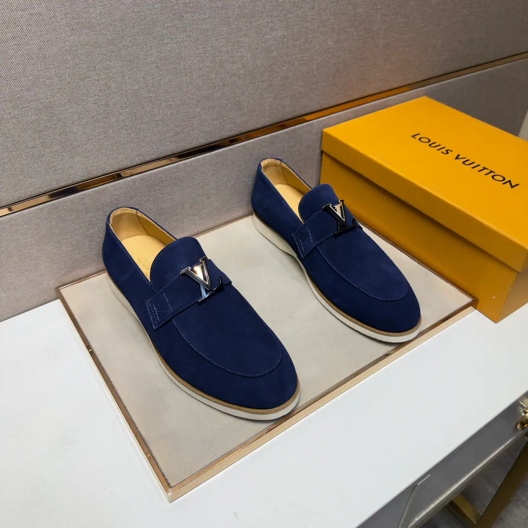 ⬛️Plant price【DG～】Men's leisure shoes. 2026zThe cabinet is being sold simultaneously. 🔶Codes:39-44#️⃣ 🔷4Color🔜The shoe face is multi-materially combed.➕In the cow's skin., I'm comfortable with air., Shoes under the sole.: The original comforts are grinding down the ground., ⚠️In-kind📱Shoot!🎬It's better in kind.📢📢📢