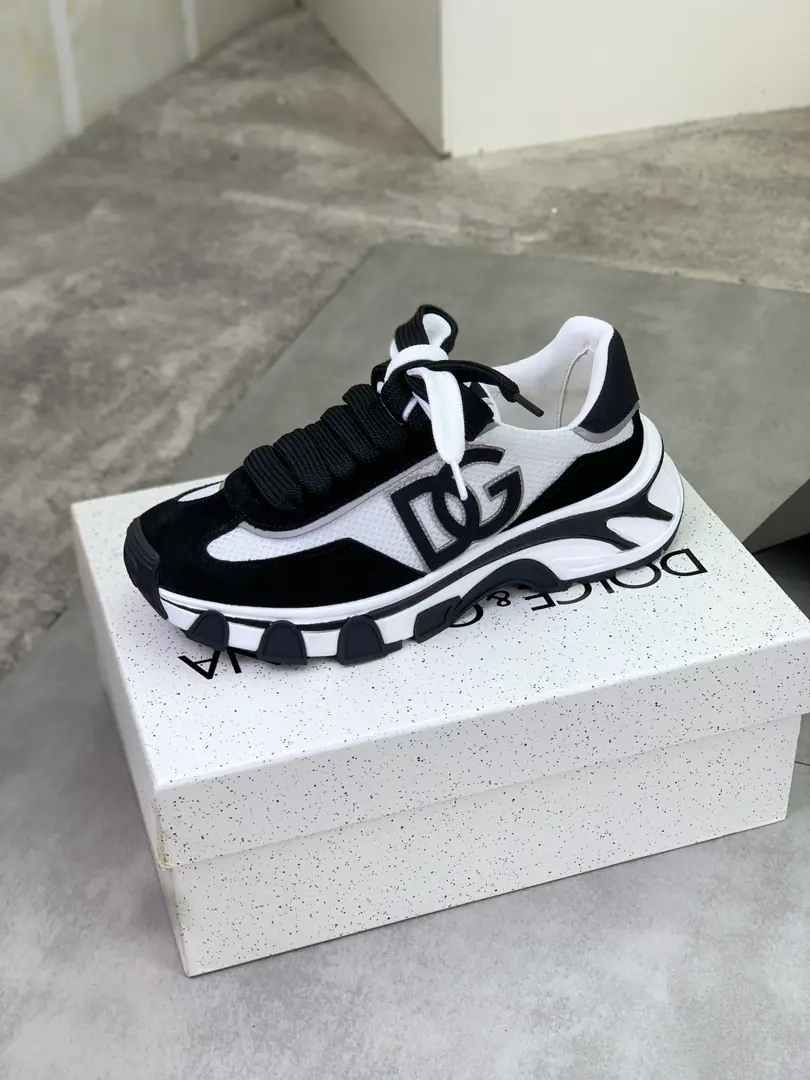 Plant prices 【⚽️】The latest couple is a couple. Top First Quality Synchronise Action《DOLCE&GABBANA【Ducha Banner.】～High Quality.》Effects Low-class leisure.DGMen's shoes., ♪ A lot of stars and love ♪, We use high-end imported head-heads skins to collidelogoDesign+Skins and feet., Jane's atmosphere., Perfectly interprets the latest inspiration of shoe-shoes., The classics are all one with fashion. I'm a dream fan. - Over the fashion. It's for the driver's comfort and light driving., I'm just going out to get some air. High-end quality Trustable., 6️⃣Colour🉑️Select！Codes: 35-46 Full package