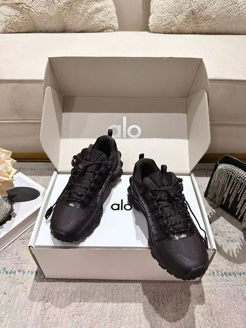 【 Salomo* x CDG】 Female,Size:35-39(40Do it.) Salomo* x CDGKawakawa Kuo-Boo-ling, the name of the sports shoe. The logo eye-shoes are super thick., Breaking the stereotypes of outdoor shoes., The wind is a perfect blend with the first-class beauty.. Black and white dilated and affixed design, It's easy to fit into all the styles.. It's a very flexible mix., Work in pants is a street cool., You can wear lazy pants with your legs., I'm gonna take a little bit of a light-pumping hip., To create a sense of vision.. Shoe.: Process Network Uchi.: Airnets. Otsumi!: - The bubble. He's tall.: 5.5cm