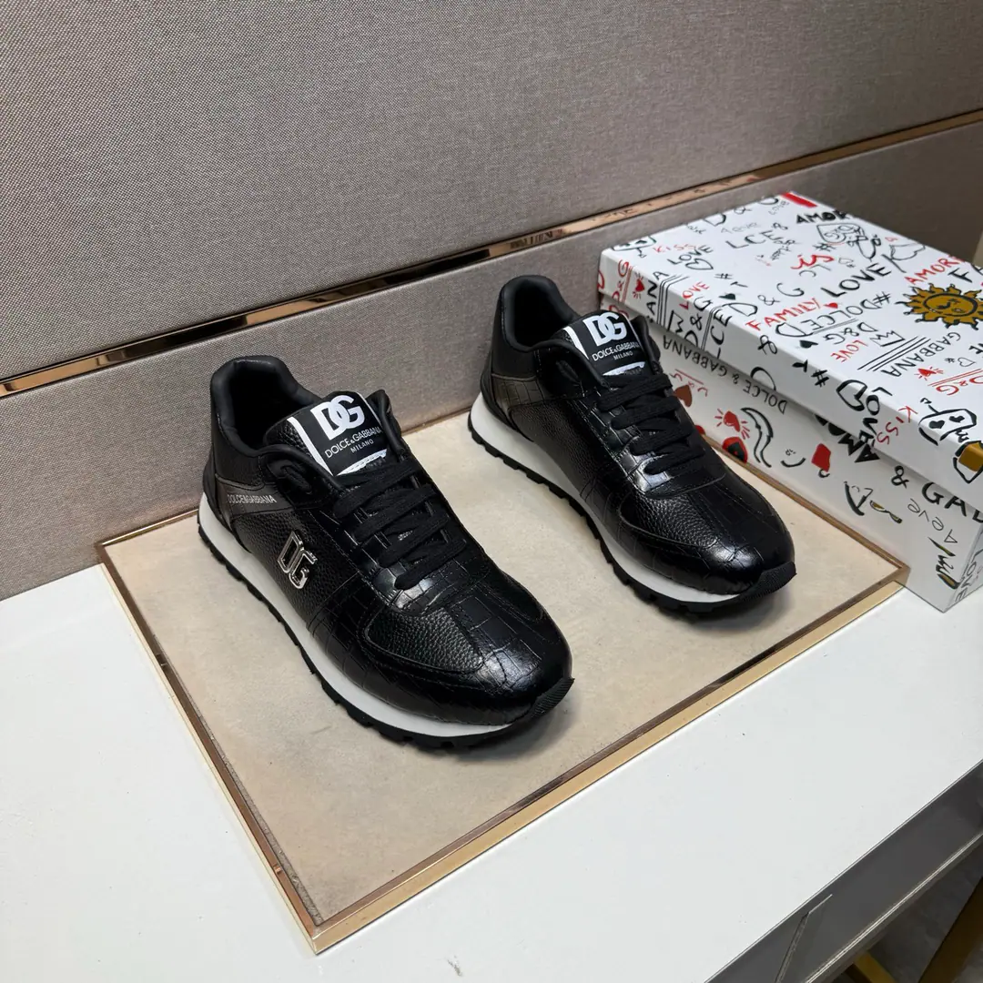 ⬛️Plant price【DG～】Men's leisure shoes. 2025zThe cabinet is being sold simultaneously. 🔶Codes:38-44 #️⃣ 🔷2Color🔜The shoe face is multi-materially combed.➕It's really Pioney., I'm comfortable with air., Shoes under the sole.: The original comforts are grinding down the ground., ⚠️In-kind📱Shoot!🎬It's better in kind.📢📢📢