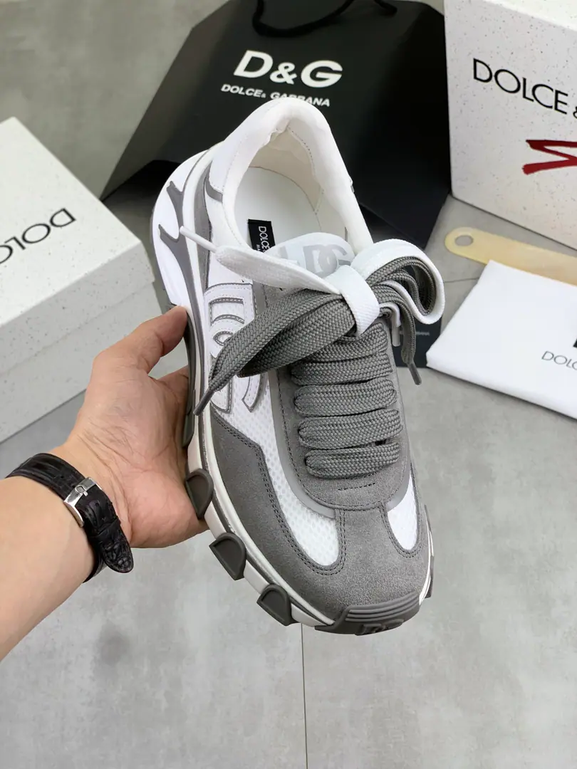 Plant prices 【⚽️】The latest couple is a couple. Top First Quality Synchronise Action《DOLCE&GABBANA【Ducha Banner.】～High Quality.》Effects Low-class leisure.DGMen's shoes., ♪ A lot of stars and love ♪, We use high-end imported head-heads skins to collidelogoDesign+Skins and feet., Jane's atmosphere., Perfectly interprets the latest inspiration of shoe-shoes., The classics are all one with fashion. I'm a dream fan. - Over the fashion. It's for the driver's comfort and light driving., I'm just going out to get some air. High-end quality Trustable., 6️⃣Colour🉑️Select！Codes: 35-46 Full package
