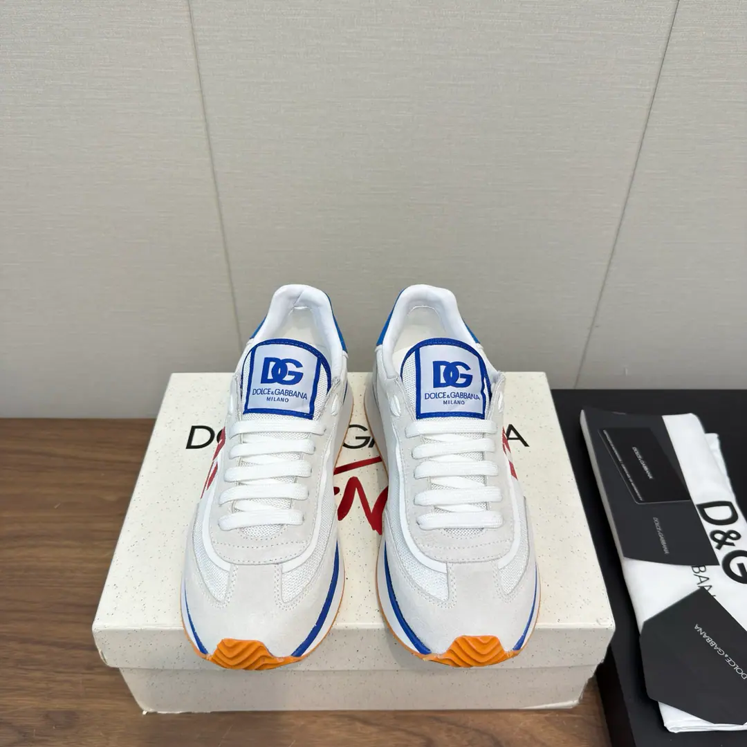 Dolce&GabbanaDucha Banner. | 2025ˢˢ The new sports shoes are thick and leisure shoes. The Men's Shoes Exploded Series A couple's thick, leisure shoes.🔥 DG Signal code meets met in metrecosm., Give brands. DNA Futureist vision, ♪ And the permanent matter is a fine blend of modern texture ♪. New dgCharmonic Staples, Personalize the dotted DG Logo, It's a very modern design., The market is the top. The king of the upper foot.……There are many colors., The cabinet is full packaging.！ ♺Shoe.: Original custom-made cow skin/Net puzzle ♺Uchi.: Little goat skin./Net puzzle ♺Otsumi!: The original is a very light model. ♺Codes: 38-46