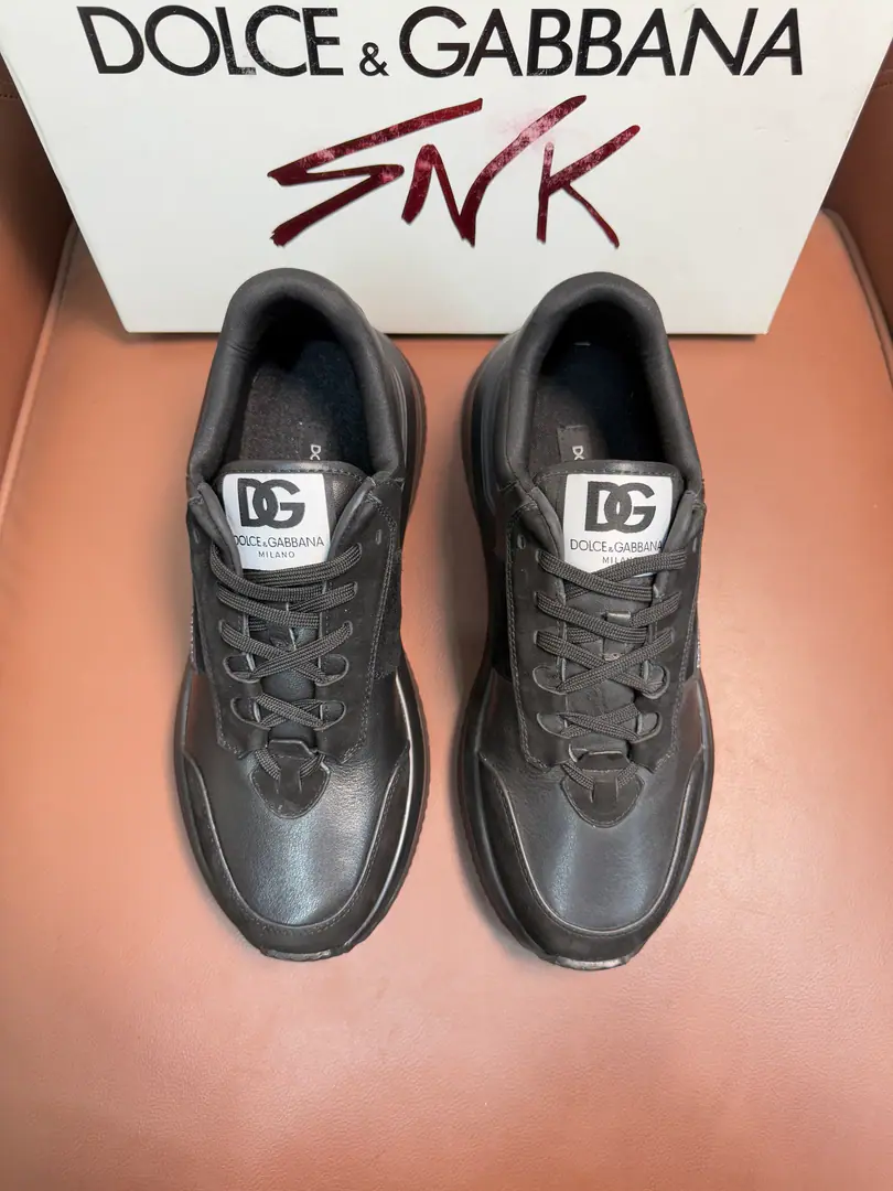 Dolce&Gabbana DG Cushion Leisure and sports shoes｜Dot DG Logo｜Easy., It's a strong grip.TPUInnovative design outside Provide excellence｜Add a flower label, permanent｜Original import of cattle skin｜Multiple material integration design｜Importing cattle and skins Skins and feet.｜OriginalTPUDouble-coloured. Size: 39-44（38.45.Do it.）