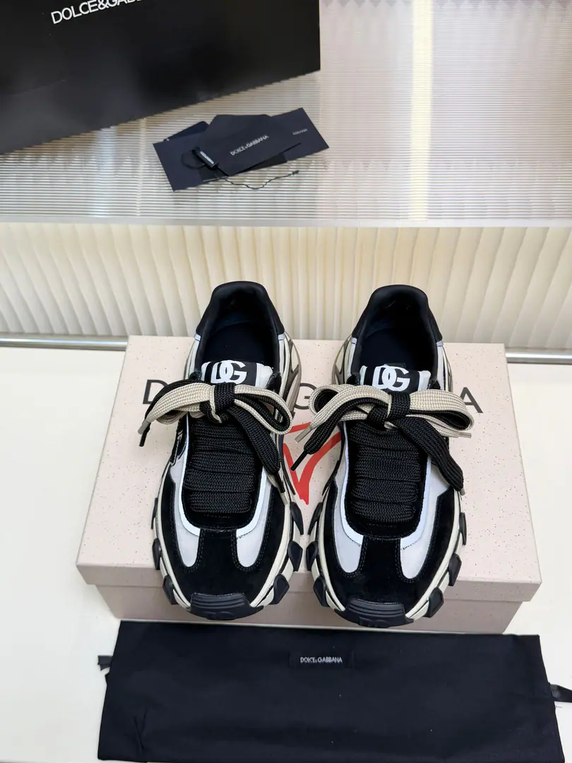 DG Country RoadHigh-coloured sneakers ｜This sneakers blend.Daymaster&FastI'm a pair of shoes.|Lightly quantify the black technology flight process at the bottom of the shock One fly line sews up., Flexible bag structure collide lines+The back of the sculptor.+Double-coloured with airnet eyes.+nylon.+Napa's skin is soft and breathy., Four seasons are so boring. A couple's share of the same girl's code.36-40, Men38-46Current