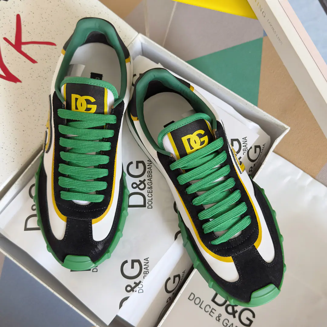 Top Version: Men Dolce&GabbanaDucha Banner. D&GLatest Leisure Sports shoes Original procurement development Make the goods. New The sneakers are double-coloured and tanned., I'll compare the side cloth with the impression. DG Cross-insign Point Send a cabinet for fine packaging🛍📦 ▪️ Fabulous.: Original customized top-of-the-skin material ▪️ Uchi.: Original custom customised in soft sheep skin ▪️ Shoes under the sole.: Original Open Model Slide-InTPUMaterial ▪️ Bottom: 3.5CM ▪️ Size: Men38-46