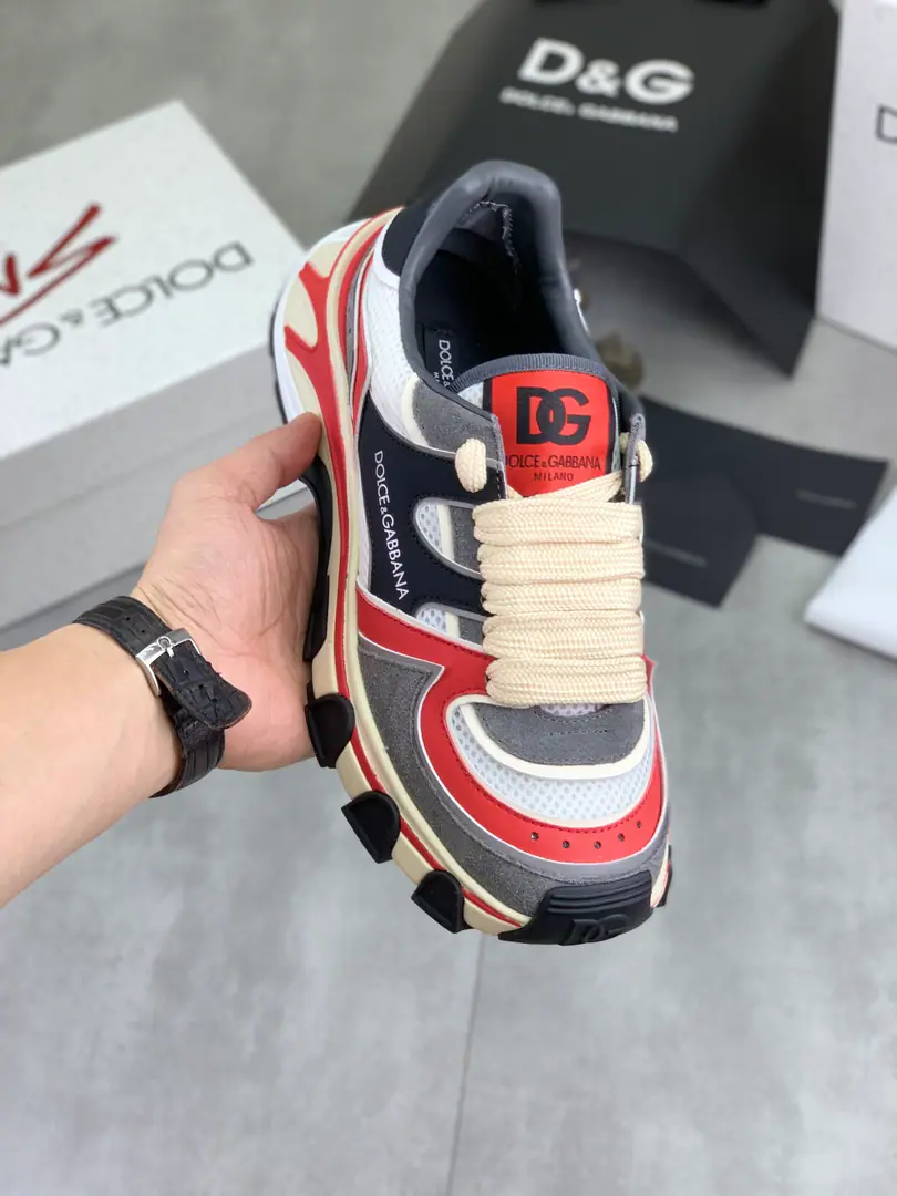 Plant prices 【⚽️】The latest blast. Top First Quality Synchronise Action《DOLCE&GABBANA【Ducha Banner.】～High Quality.》Effects Low-class leisure.DGMen's shoes., ♪ A lot of stars and love ♪, We use high-end imported head-heads skins to collidelogoDesign+Skins and feet., Jane's atmosphere., Perfectly interprets the latest inspiration of shoe-shoes., The classics are all one with fashion. I'm a dream fan. - Over the fashion. It's for the driver's comfort and light driving., I'm just going out to get some air. High-end quality Trustable., 4️⃣Colour🉑️Select！Codes: 38-46 Full package