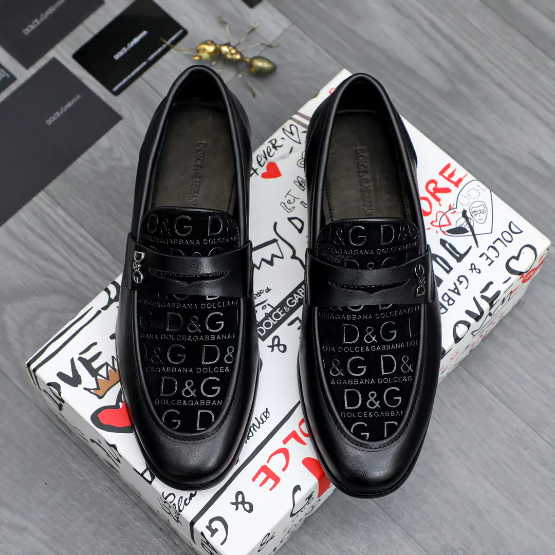 Trade marks: DG （Ducha Banner.）Business shoes. Positive code number: 38-45（46.47I'll make sure I don't change it.） Commodity materials: I'm a little bit of a fang. In the cow's skin. Original rubber floor