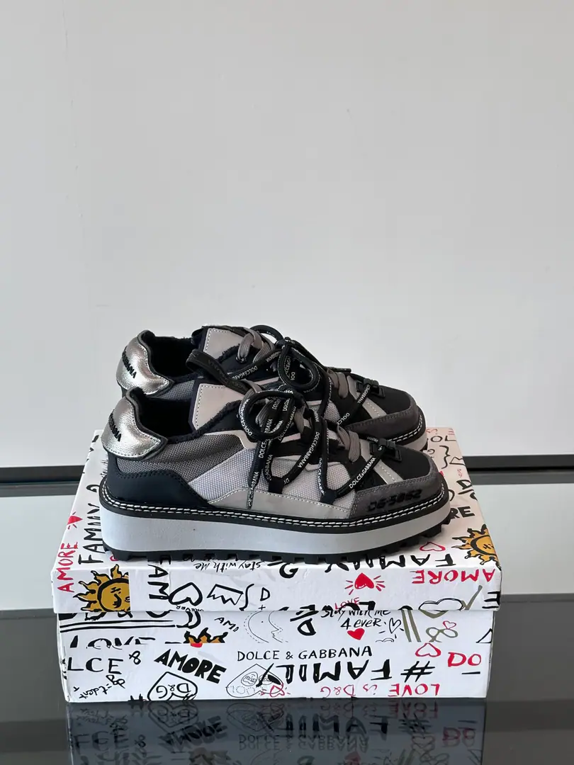 ◾️▫️DGHigh-end fine-spinned, cool-ass bread shoes., Men's leisure sports shoes！Imported head-decked cow skins., The thick shoelaces are the whole twig pen., Increased modifier requirements, It's a lot of fashion., It's a color for the different models.. The fine design of the original motion and motten spirit is modern and elegant.. Dollar Size: 39-44（38.45Do it.）