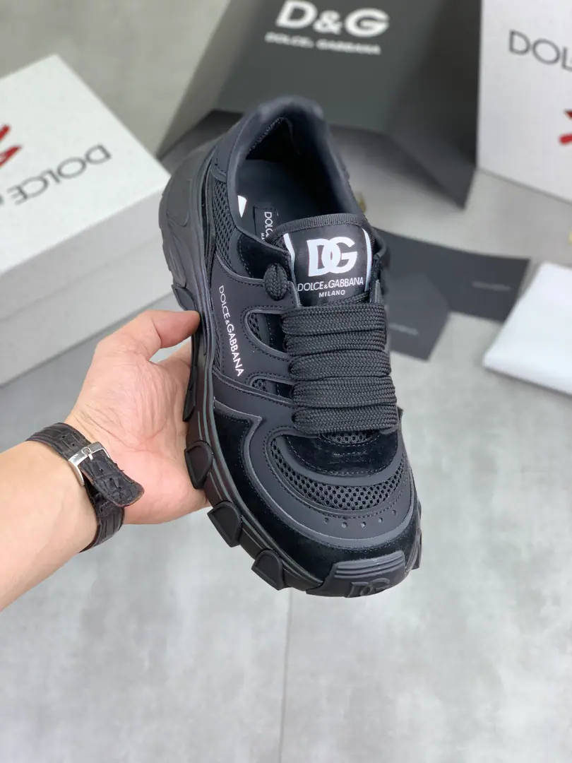 Plant prices 【⚽️】The latest blast. Top First Quality Synchronise Action《DOLCE&GABBANA【Ducha Banner.】～High Quality.》Effects Low-class leisure.DGMen's shoes., ♪ A lot of stars and love ♪, We use high-end imported head-heads skins to collidelogoDesign+Skins and feet., Jane's atmosphere., Perfectly interprets the latest inspiration of shoe-shoes., The classics are all one with fashion. I'm a dream fan. - Over the fashion. It's for the driver's comfort and light driving., I'm just going out to get some air. High-end quality Trustable., 4️⃣Colour🉑️Select！Codes: 38-46 Full package