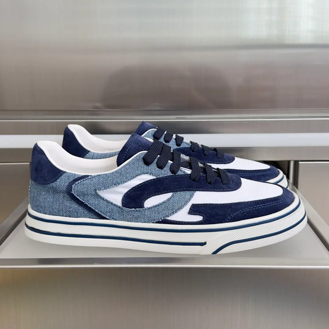 Top Version: Men Dolce&GabbanaDucha Banner. D&GLatestSailingSeries Leisure Sports shoes Shoes. Shoe. This one.DG SailingThe sneakers blend with modern style and comfort.,To help you out with your leisure and grace. Send a cabinet for fine packaging🛍📦 ▪️ Fabulous.: Original customized head-level cattle skin+Network ▪️ Uchi.: Original custom customised in soft sheep skin ▪️ Shoes under the sole.: Original modeling of slide-resistant rubber material ▪️ Bottom: 3CM ▪️ Size: Men38-46