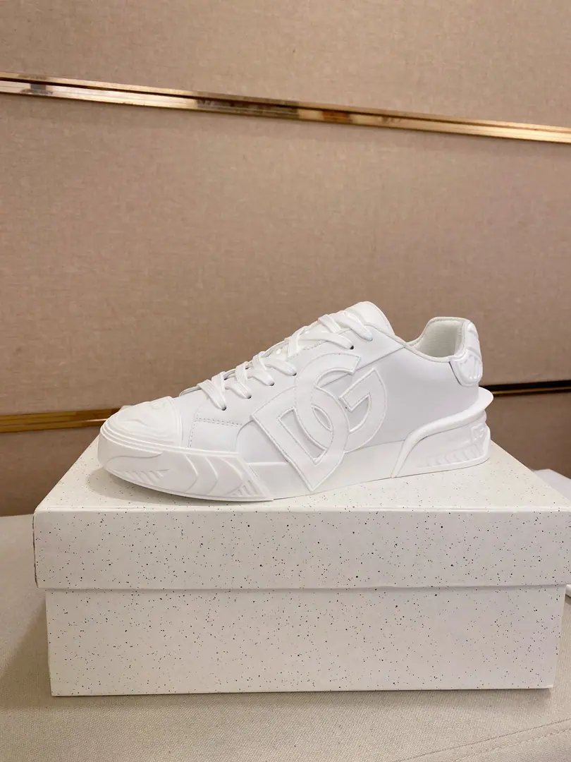 Plant prices: (Top Quality) The latest sports wind.DGRecommendations for payments, 👉First release of male shoes😻 I'm really gonna blow it up. Top-level design Comfortableness is impeccable. It's a big deal. The shoe is imported into the skin of the cow. In the whole cow's skin.🐂. Original Recym The latest coolest thing. 💥👟Codes: 38-44（45/Make a no-refund order.）