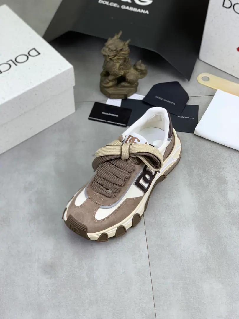 Plant prices 【⚽️】The latest couple is a couple. Top First Quality Synchronise Action《DOLCE&GABBANA【Ducha Banner.】～High Quality.》Effects Low-class leisure.DGMen's shoes., ♪ A lot of stars and love ♪, We use high-end imported head-heads skins to collidelogoDesign+Skins and feet., Jane's atmosphere., Perfectly interprets the latest inspiration of shoe-shoes., The classics are all one with fashion. I'm a dream fan. - Over the fashion. It's for the driver's comfort and light driving., I'm just going out to get some air. High-end quality Trustable., 6️⃣Colour🉑️Select！Codes: 35-46 Full package