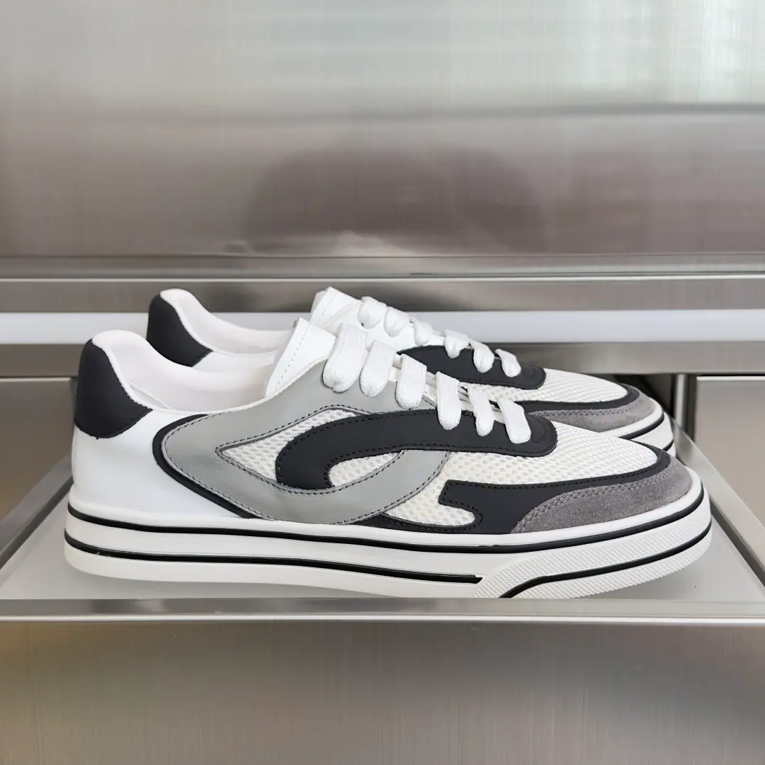 Top Version: Men Dolce&GabbanaDucha Banner. D&GLatestSailingSeries Leisure Sports shoes Shoes. Shoe. This one.DG SailingThe sneakers blend with modern style and comfort.,To help you out with your leisure and grace. Send a cabinet for fine packaging🛍📦 ▪️ Fabulous.: Original customized head-level cattle skin+Network ▪️ Uchi.: Original custom customised in soft sheep skin ▪️ Shoes under the sole.: Original modeling of slide-resistant rubber material ▪️ Bottom: 3CM ▪️ Size: Men38-46