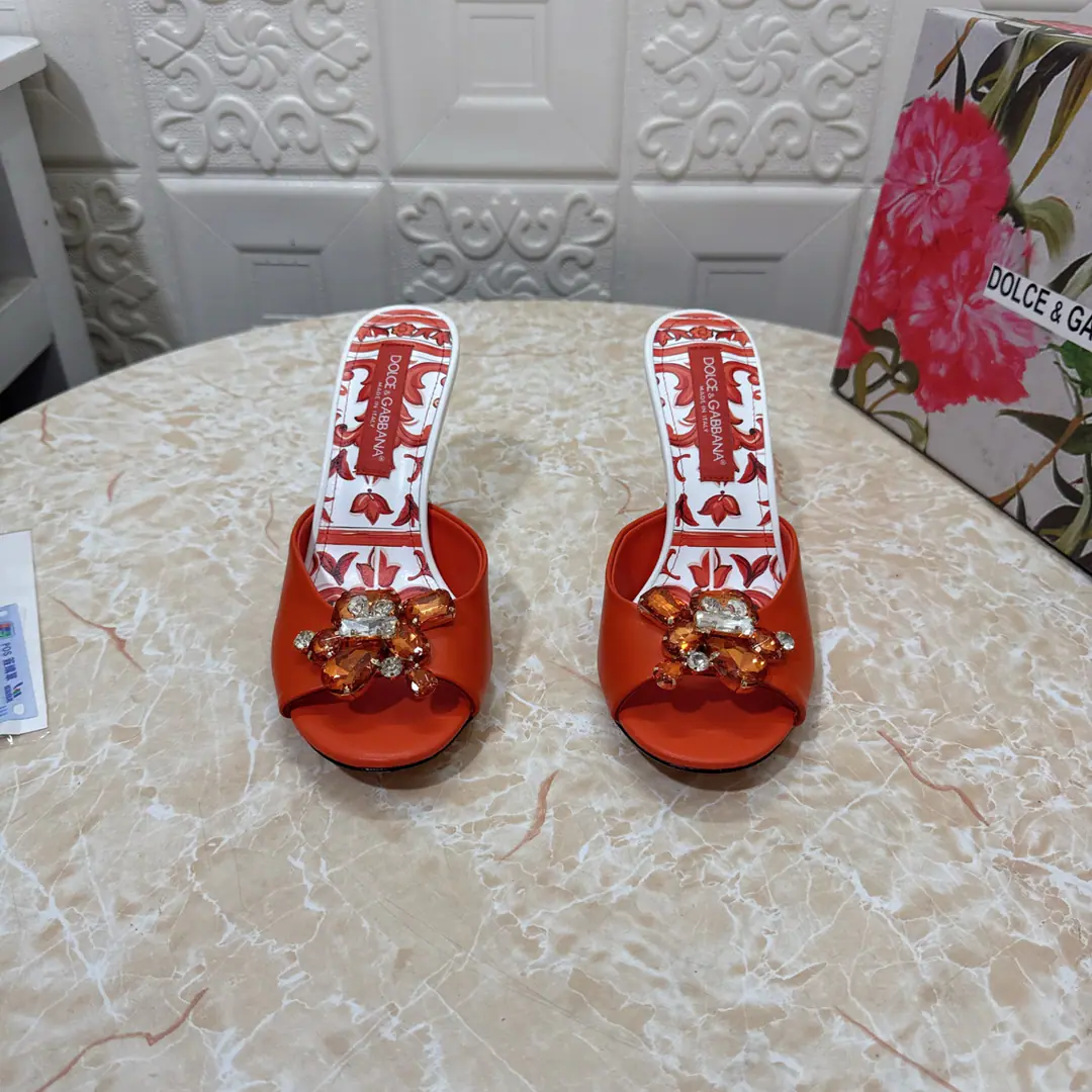 DG.Top Version.High Quality💪💪 2026New paragraph Artificial paints and+Painting - I'm following shoes.👠 🔸Shoe.: Bullskins. 🔹Uchi.: Lamb skin. 🔸He's tall.: 6.cm/9cm 🔻Otsumi!: AThe original is a very big one. 🔺Codes: SIZE.34–43（34.42.43Make a reservation or not.）PP