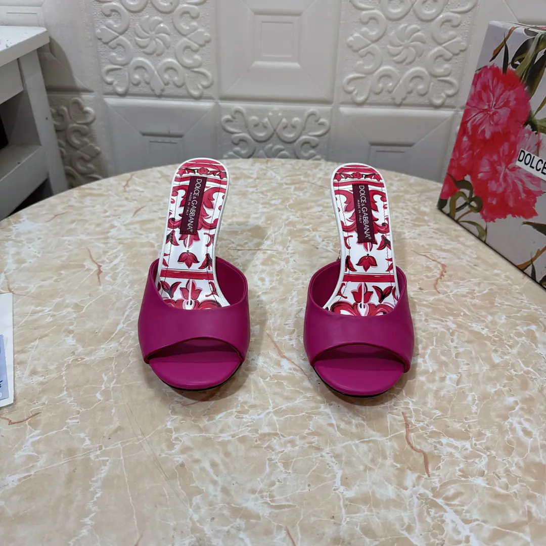 DG.Top Version.High Quality💪💪 2026New paragraph Official Network1:1Shade it. Artificial paints and High heels.👠 🔸Shoe.: Bullskins. 🔹Uchi.: Lamb skin. 🔸He's tall.: 6.cm/9cm 🔻Otsumi!: AThe original is a very big one. 🔺Codes: SIZE.34–43（34.42.43Make a reservation or not.）PP