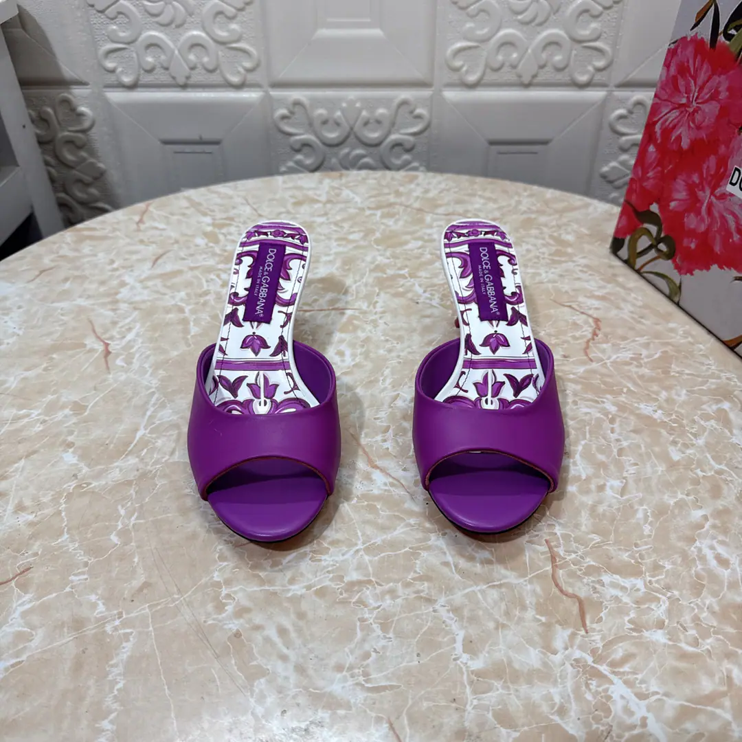 DG.Top Version.High Quality💪💪 2026New paragraph Official Network1:1Shade it. Artificial paints and High heels.👠 🔸Shoe.: Bullskins. 🔹Uchi.: Lamb skin. 🔸He's tall.: 6.cm/9cm 🔻Otsumi!: AThe original is a very big one. 🔺Codes: SIZE.34–43（34.42.43Make a reservation or not.）PP